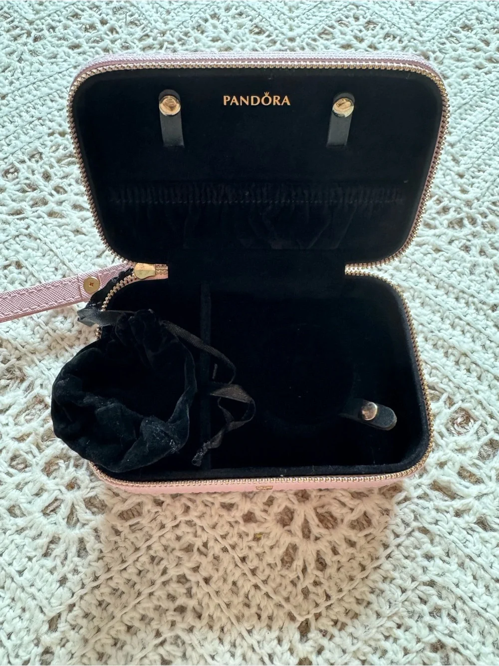 Pandora Blush Pink Faux Saffiano Leather Travel Jewelry Case For Charm Bracelet